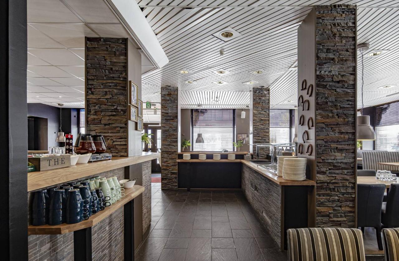 Hotel Seurahuone Riihimaeki Екстериор снимка
