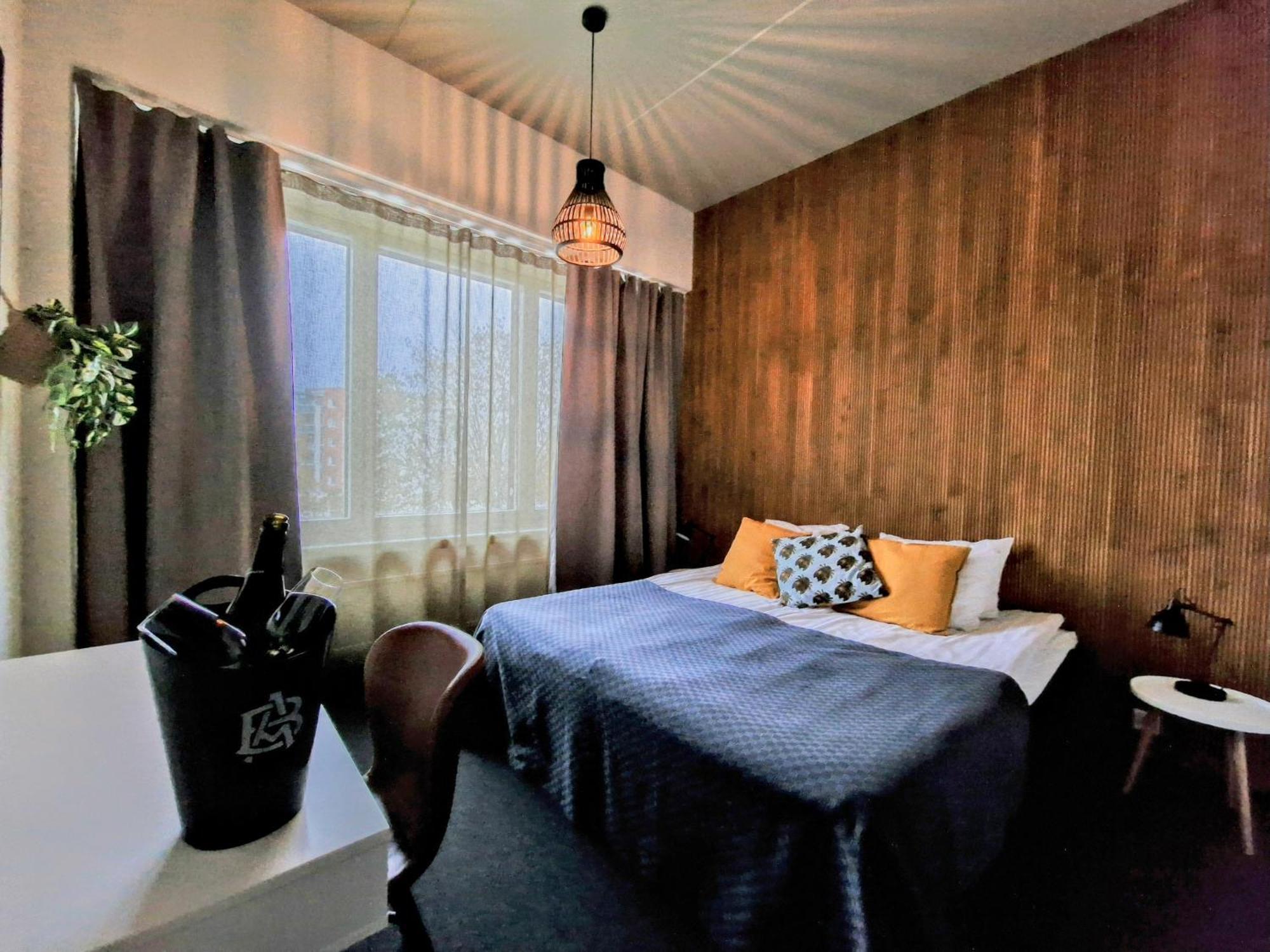 Hotel Seurahuone Riihimaeki Екстериор снимка