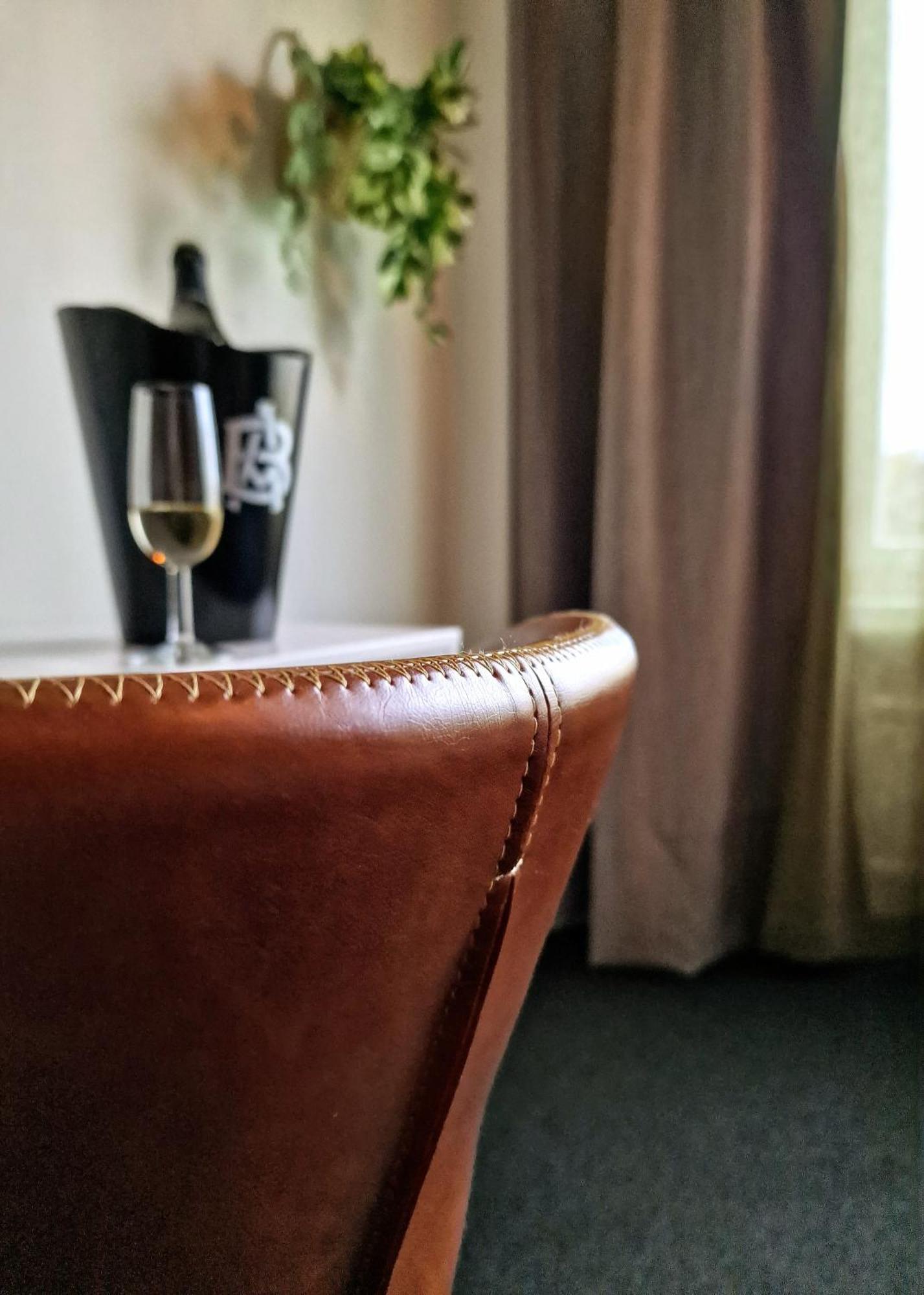 Hotel Seurahuone Riihimaeki Екстериор снимка